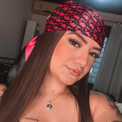 Karoline de Andrade Campos de Castro  